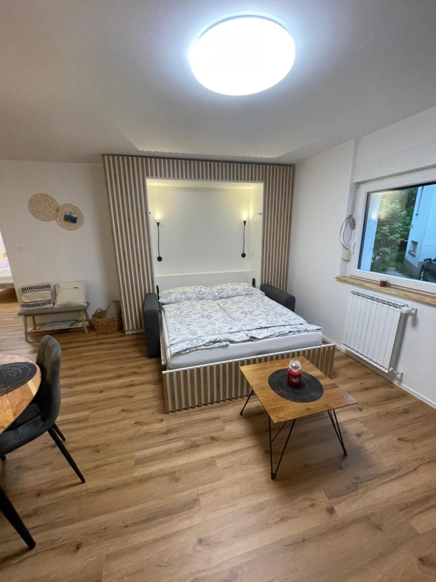 Apartma Guide 360 *